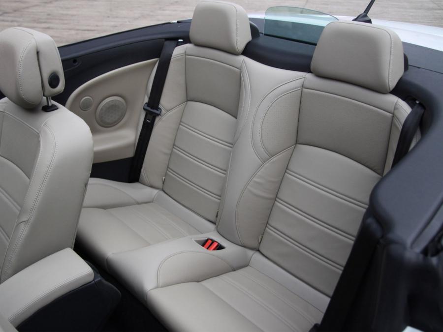  Renault Megane CC 2010 года  (фото 2 из 65)